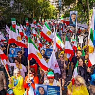 مظاهرة کبرى في واشنطن: دعم المقاومة الإيرانية لإسقاط النظام الإيراني