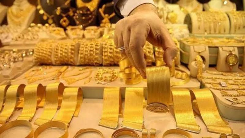 أسعار الذهب تواصل التراجع في مصر.. وعيار 21 يسجل 4575 جنيهًا