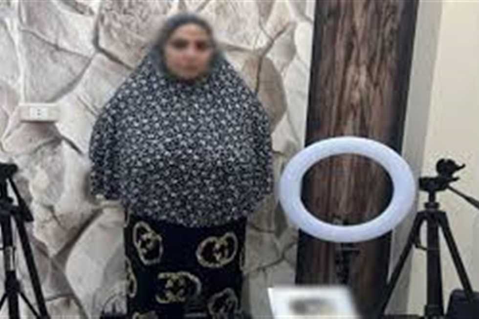 حبس البلوجر «نعمة أم إبراهيم» 4 أيام بتهمة نشر فيديوهات خادشة للحياء