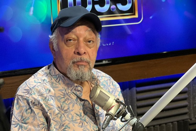 سامي مغاوري يكشف كواليس مشهده الشهير مع غادة عادل في «الباشا تلميذ»