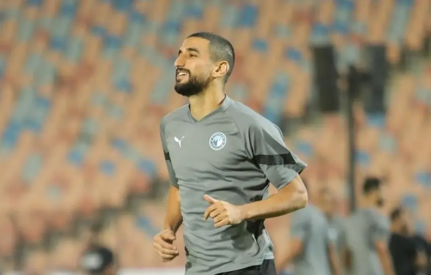 غياب وليد الكرتي عن بيراميدز أمام المصري واستعدادات الفريق