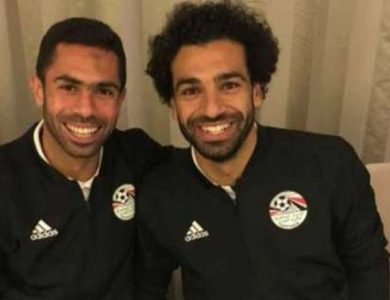 محمد صلاح يؤازر أحمد فتحي بعد الاعتزال