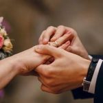 عريس يتسبب في جدل بسبب طلبه الإفصاح عن نفقات الخطوبة