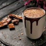 طريقة عمل الهوت شوكليت مع المارشميلو