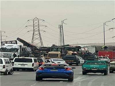 تفاصيل حادث اصطدام مجموعة من السيارات على الطريق الأوسطي