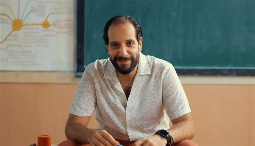 تفاصيل شخصية أحمد أمين في مسلسله "النُص"