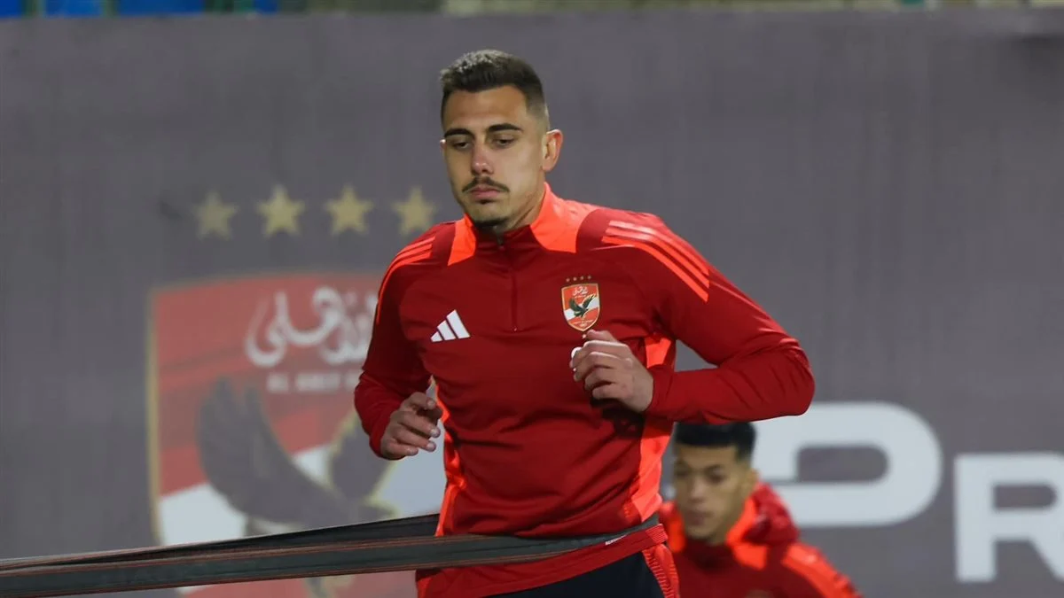 الاهلي يرد على أزمة مشاركة جراديشار أمام بيراميدز