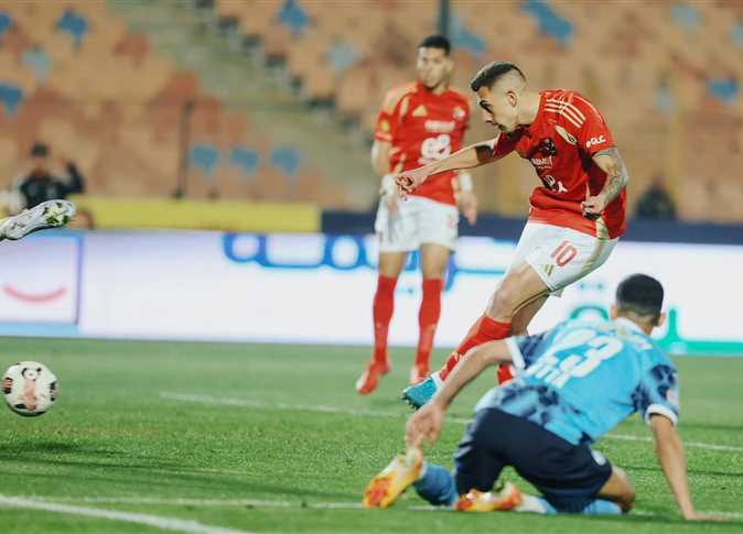 الاهلي يرد على أزمة مشاركة جراديشار أمام بيراميدز