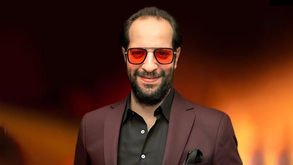 تفاصيل شخصية أحمد أمين في مسلسله "النُص"