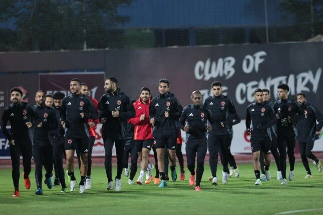 الأهلي ينهي تدريباته استعدادا لمباراته مع استاد أبيدجان الإيفواري
