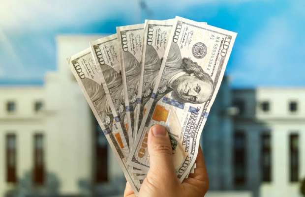 أسعار صرف الدولار مقابل الجنيه المصري في كافة البنوك