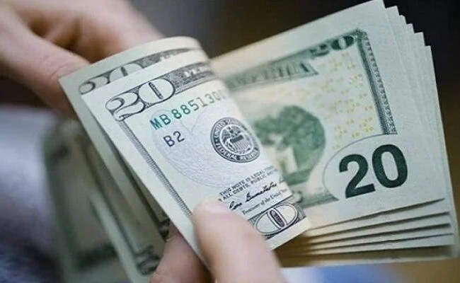 أسعار صرف الدولار مقابل الجنيه المصري في كافة البنوك