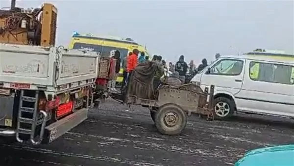 أُصيب 12 فرداً في حادث تصادم خطير على الطريق الإقليمي