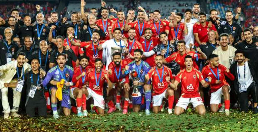 لاعب الأهلي يقترب من الزمالك
