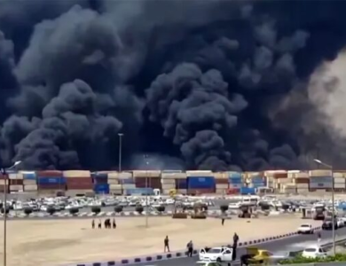 "مجاهدو خلق" تنفي تعاونها مع إسرائيل.. وربطها بـ"بندر عباس"