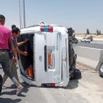 توفي شخصان وأصيب ثمانية آخرون نتيجة حادث انقلاب ميكروباص على الطريق الدائري
