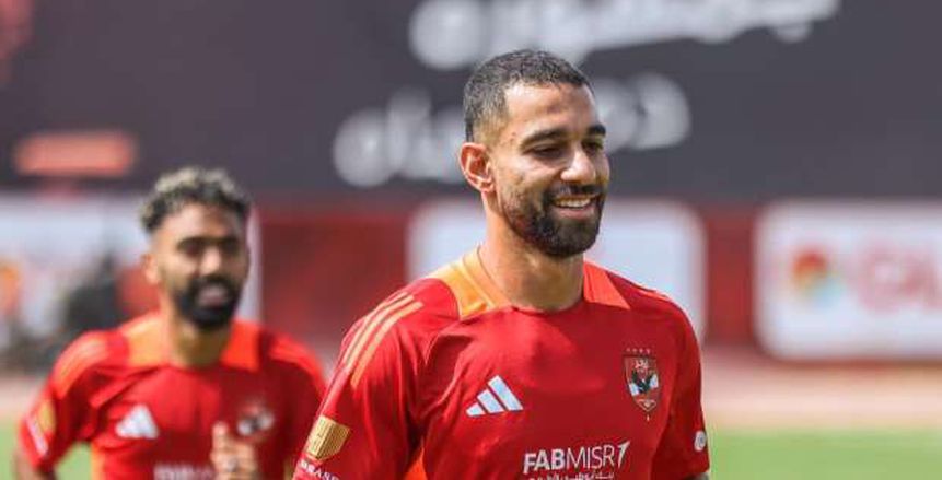 عمرو السولية يطلب مناقشة العروض الخليجية التي تلقاها