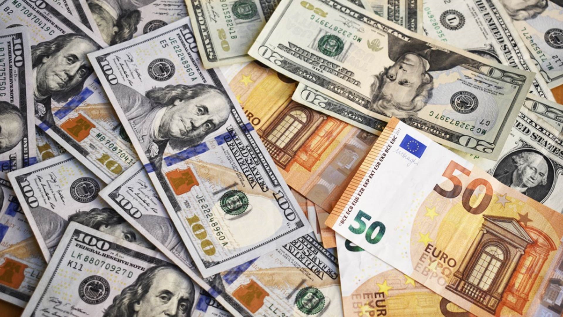 أسعار العملات الأجنبية مع انطلاق التعاملات الصباحية