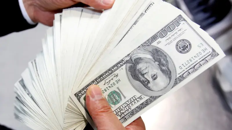 سعر الدولار مقابل الجنيه المصري في البنوك النشطة
