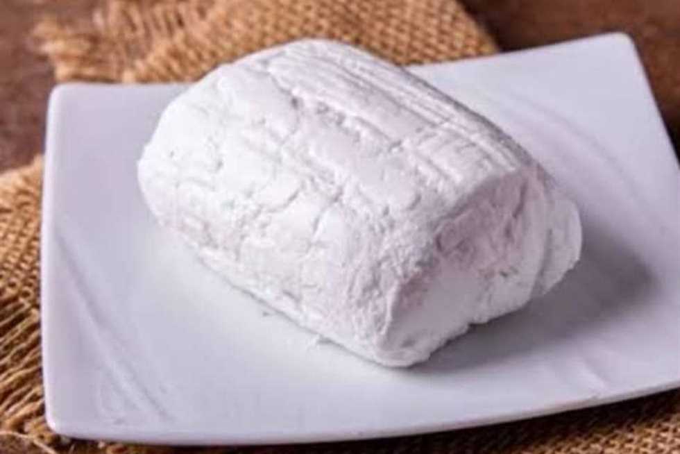 ماذا يحدث إذا تم تناول الجبنة القريش بشكل يومي؟