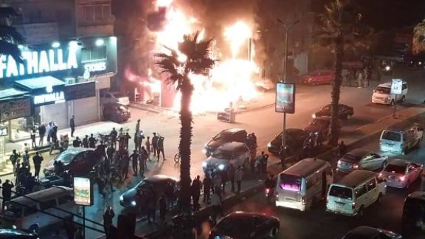 حريق في مطعم أسماك معروف في فيصل