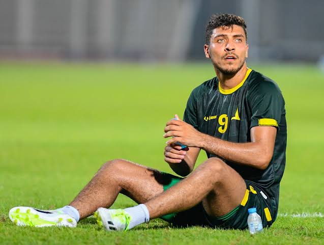 موعد انضمام محمد شريف للأهلي