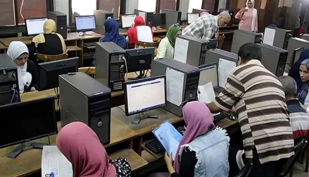 موعد تنسيق المرحلة الأولى 2025.. مؤشرات الحد الأدنى للكليات العلمية والأدبية