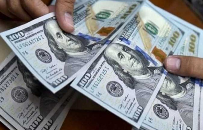 الدولار يواصل ارتفاعه أمام الجنيه المصري.. تعرف على الأسعار في البنوك اليوم