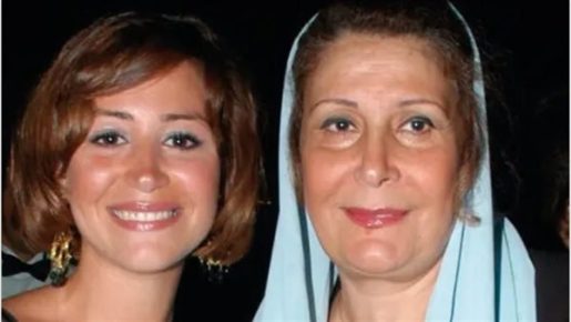 منة شلبي ترد على شائعة وفاة والدتها زيزي مصطفى: "عيب اللي بيحصل ده"