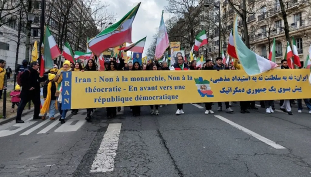 إيران تواجه نفسها... بين فشل النظام وتصاعد المقاومة