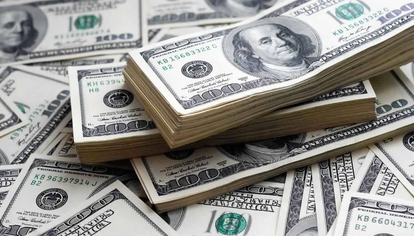 استقرار سعر الدولار مقابل الجنيه المصري في ختام تعاملات الأحد 10 أغسطس 2025