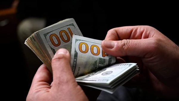 سعر الدولار يستقر اليوم الخميس 7 أغسطس 2025 بعد تراجعه الطفيف أمام الجنيه