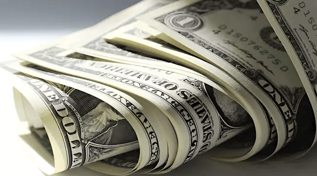 استقرار سعر الدولار أمام الجنيه المصري في بداية التعاملات