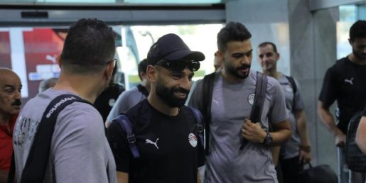كواليس سفر منتخب مصر إلى المغرب لمواجهة جيبوتي.. “لوك” النظارات السوداء يلفت الأنظار