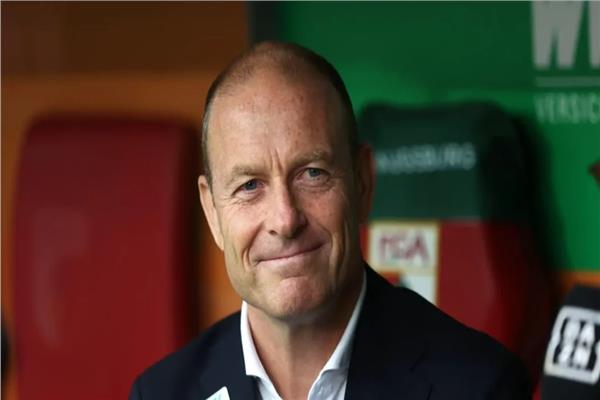 الأهلي يعلن التعاقد رسميًا مع الدنماركي ياس سوروب مديرًا فنيًا لمدة عامين ونصف