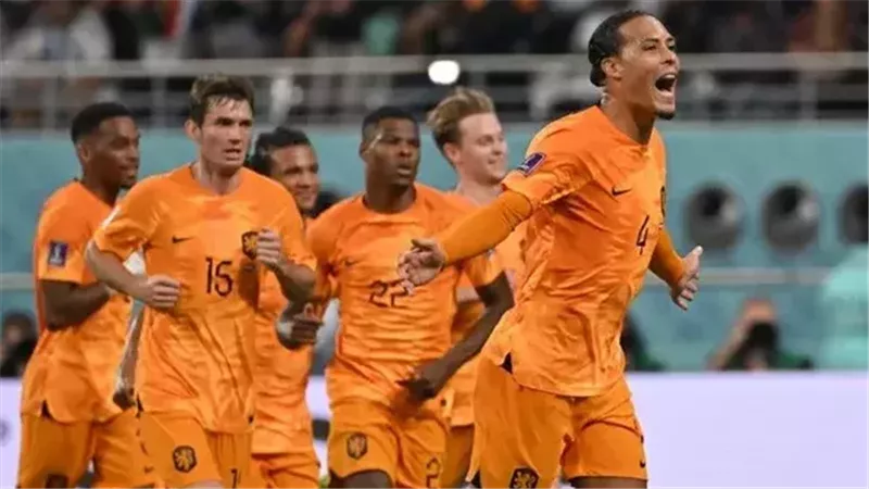 هولندا تبحث عن صدارة المجموعة أمام مالطا في تصفيات كأس العالم 2026
