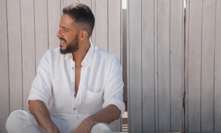 نصف أغنيات ألبوم محمد حماقي الجديد من ألحان عمرو مصطفى