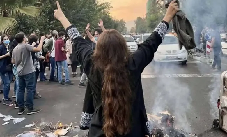 وثائق سرية وتسجيلات مسربة لخطة القمع في إيران.. المعارضة تكشف خفايا مقر “ثار الله” ودور الميليشيات القادمة من الخارج
