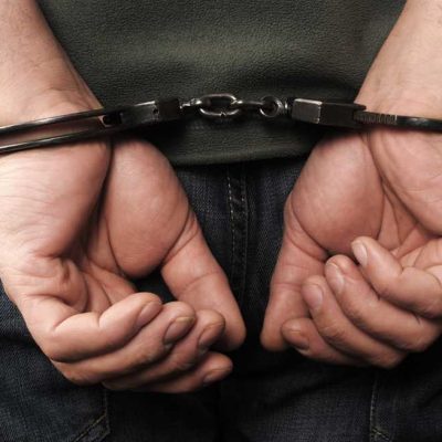 حبس عاطل 4 أيام لاتهامه بسرقة هاتف بالإكراه في القاهرة